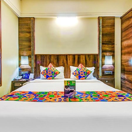 Hotel Crawford Inn Мумбаї Екстер'єр фото