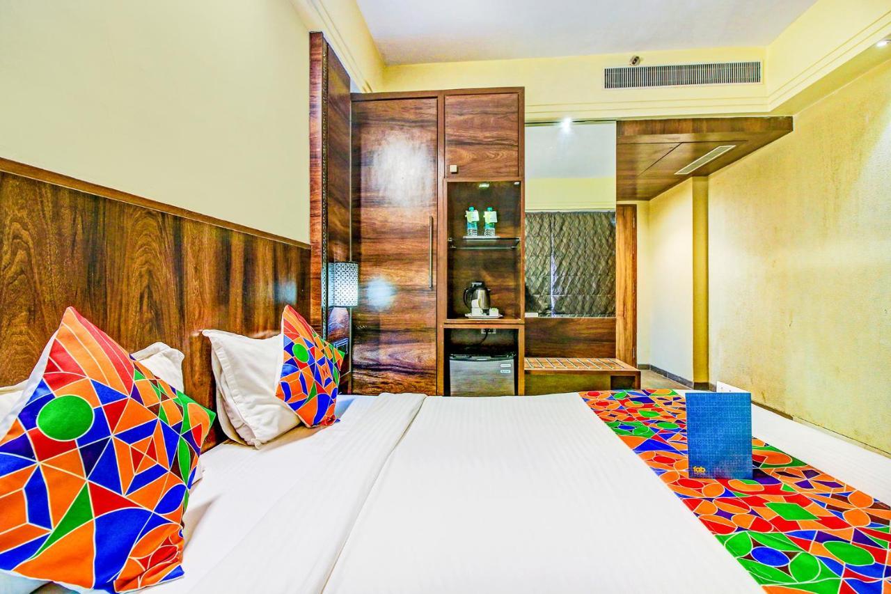 Hotel Crawford Inn Мумбаї Екстер'єр фото