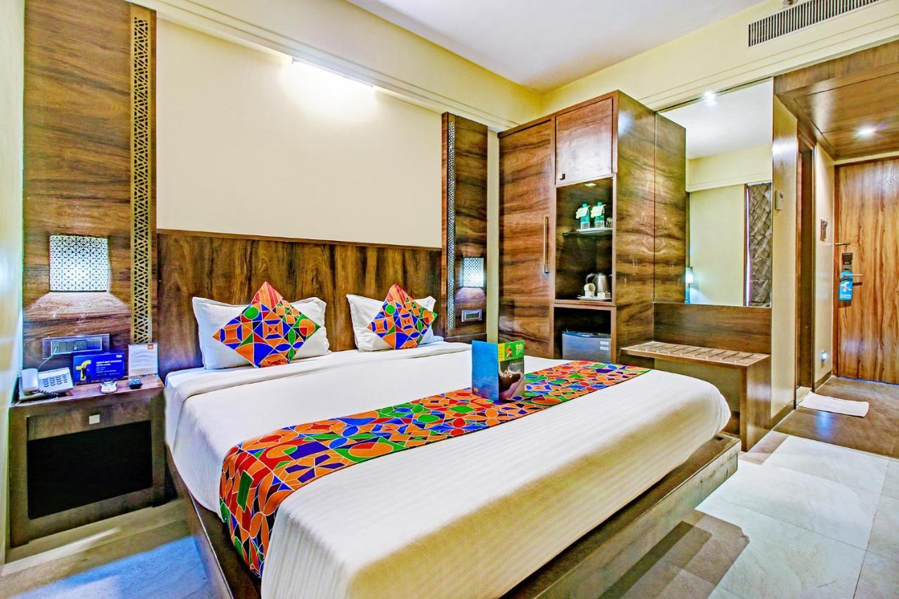 Hotel Crawford Inn Мумбаї Екстер'єр фото