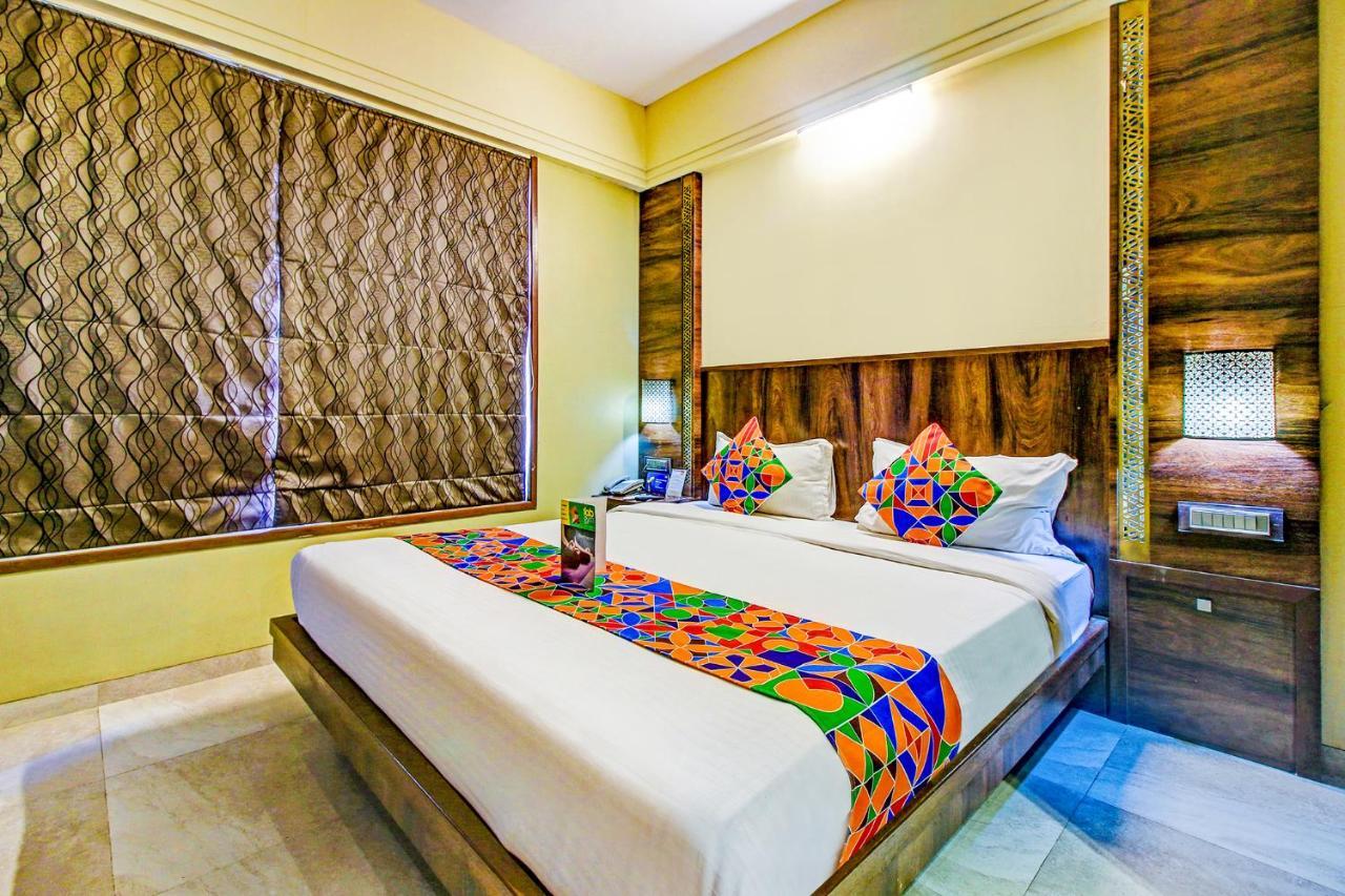 Hotel Crawford Inn Мумбаї Екстер'єр фото