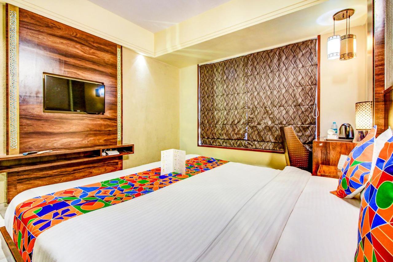 Hotel Crawford Inn Мумбаї Екстер'єр фото