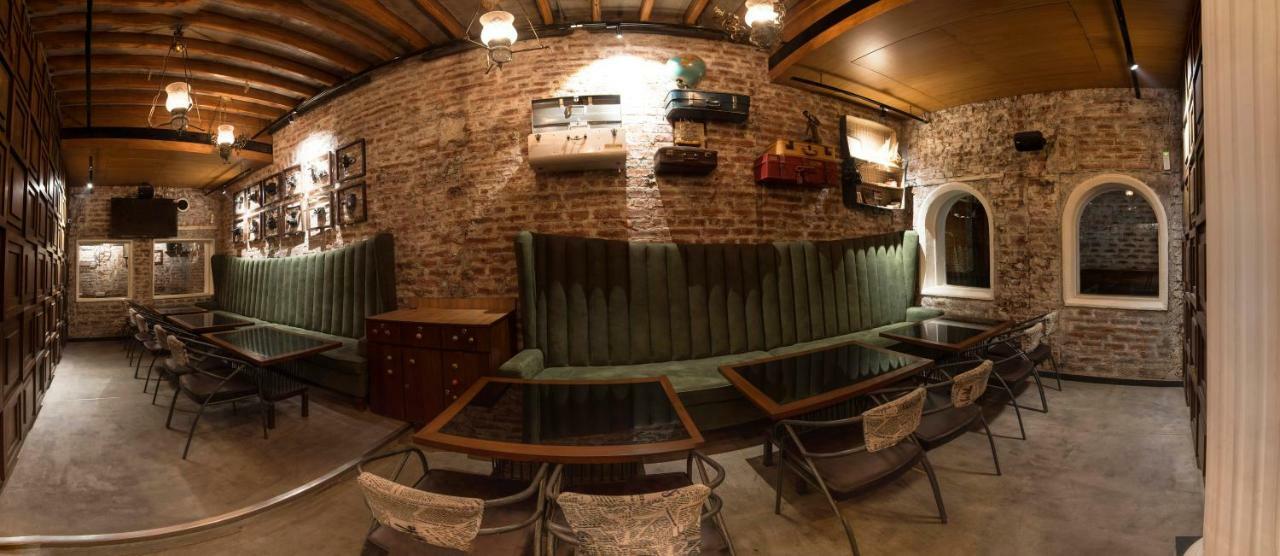 Hotel Crawford Inn Мумбаї Екстер'єр фото