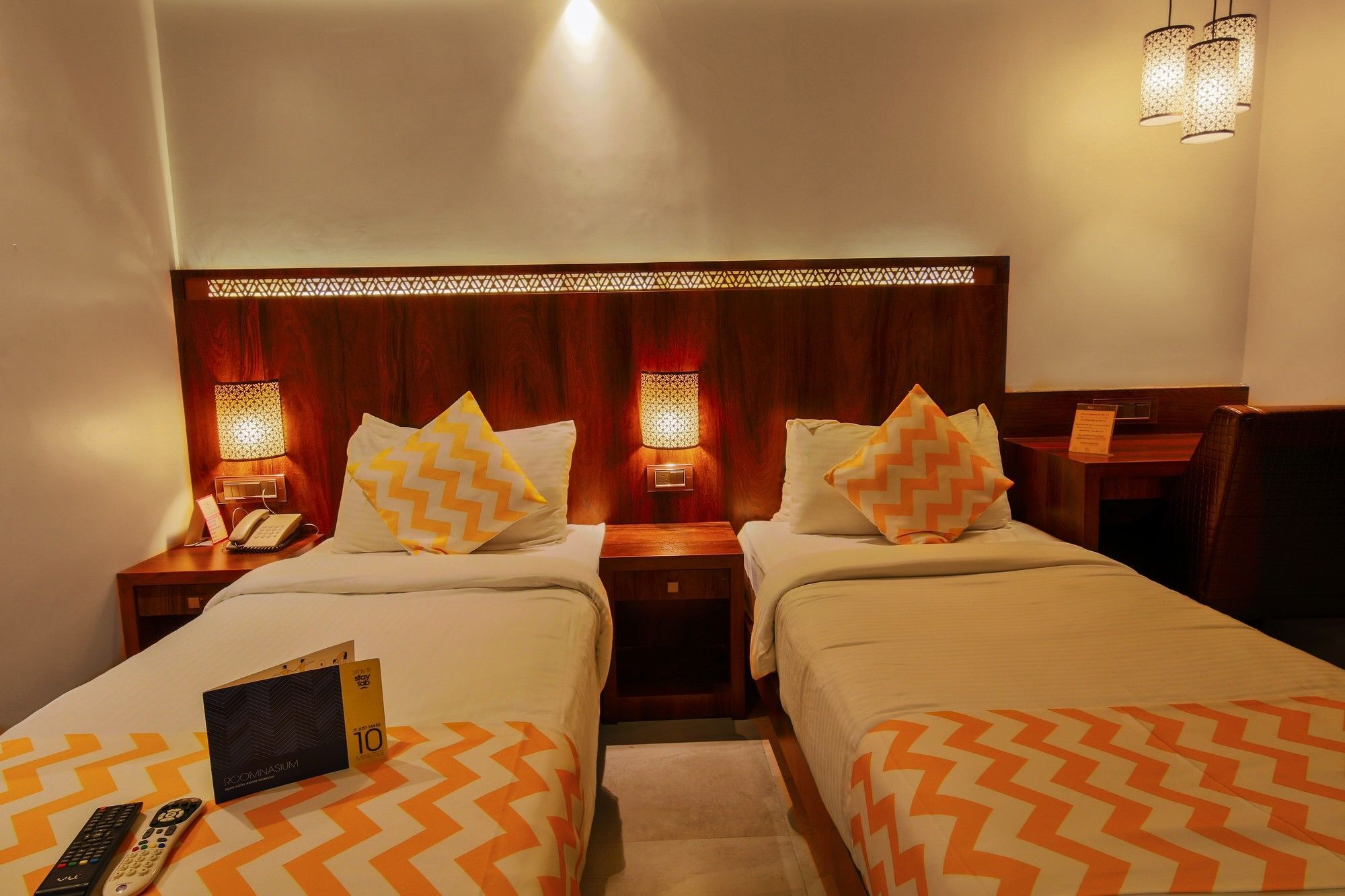 Hotel Crawford Inn Мумбаї Екстер'єр фото