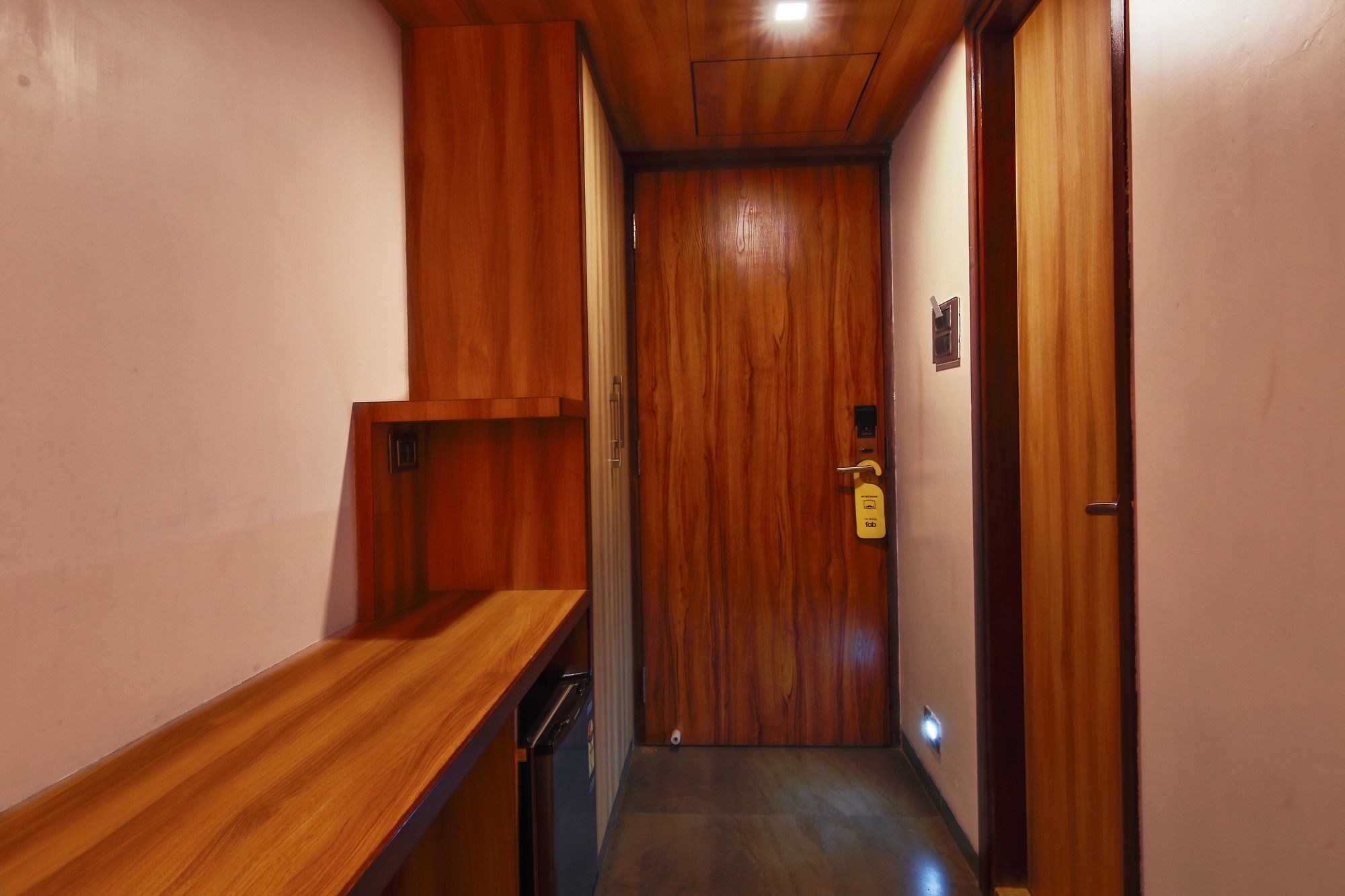 Hotel Crawford Inn Мумбаї Екстер'єр фото